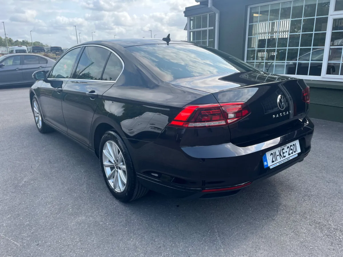 Volkswagen Passat 2.0 TDI 150BHP Business - Image 4