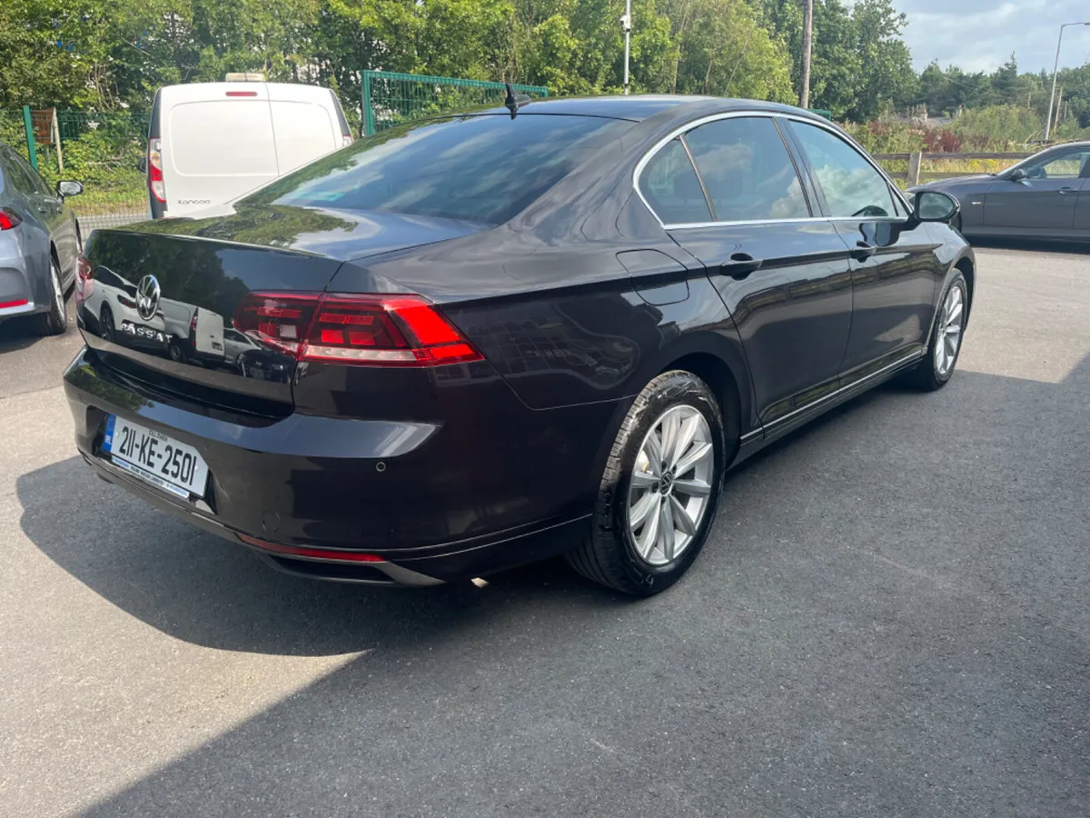 Volkswagen Passat 2.0 TDI 150BHP Business - Image 2
