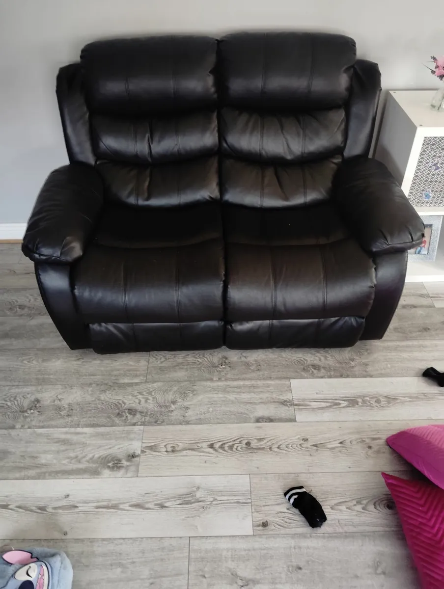 3 and 2 seater sofa - Image 2