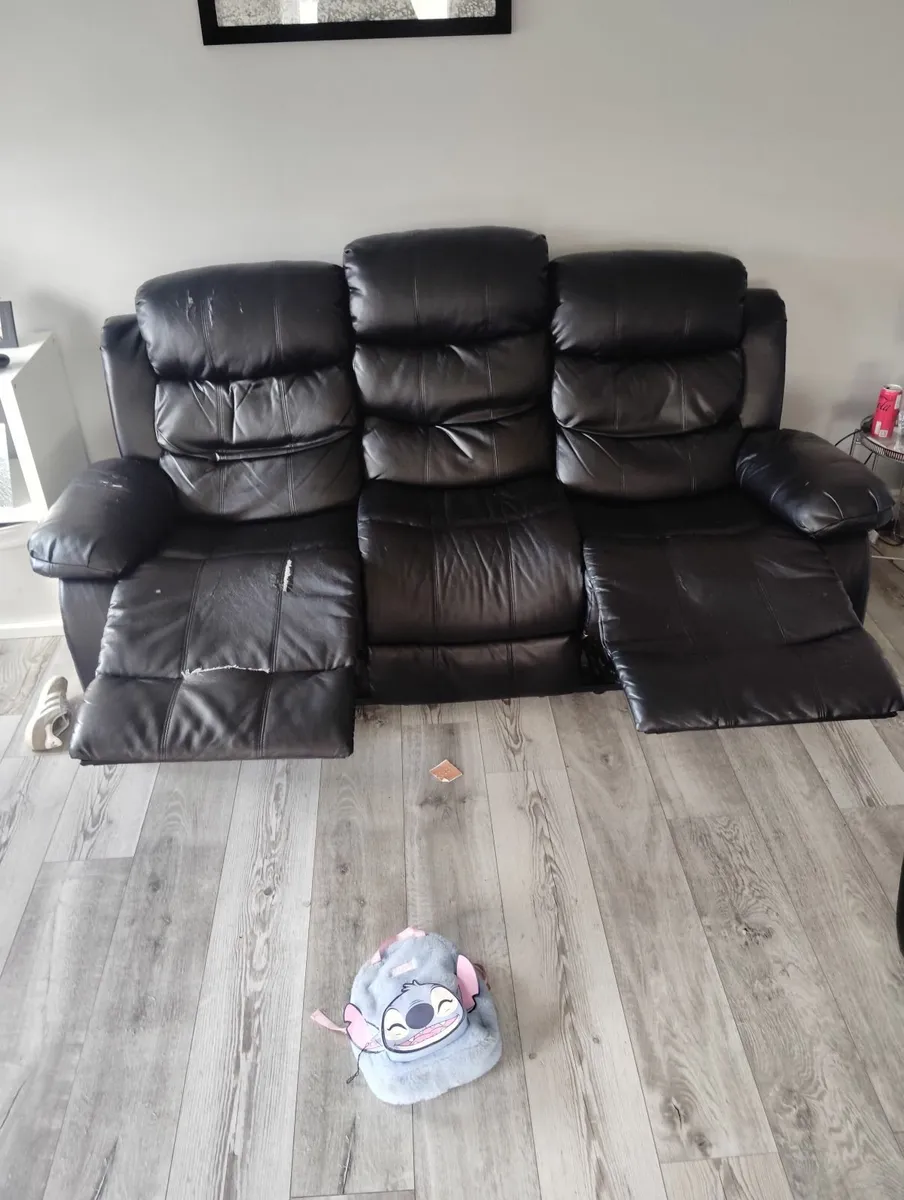 3 and 2 seater sofa - Image 3