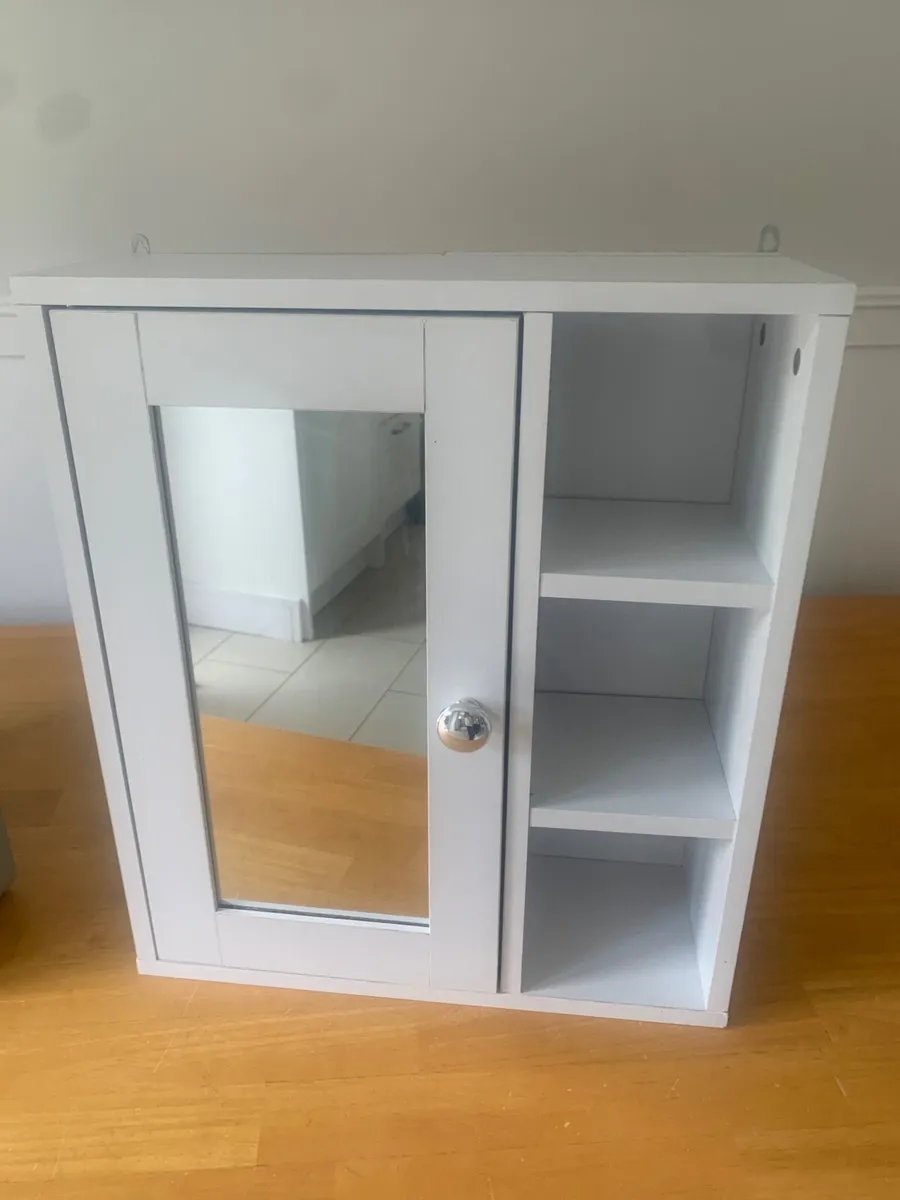 Bathroom cabinet - Image 1
