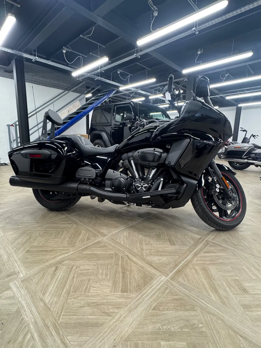 YAMAHA Star Eluder Showroom condition - Image 1