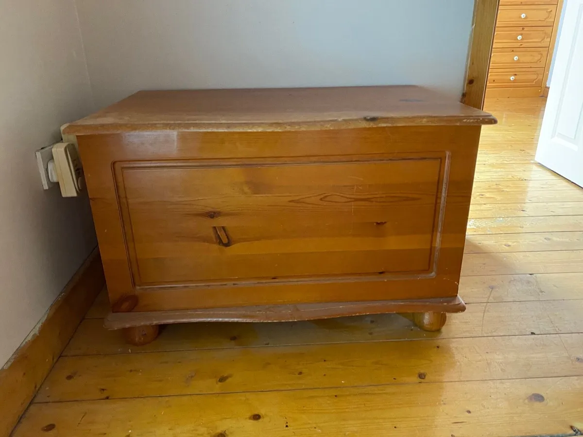 Chest - Image 1