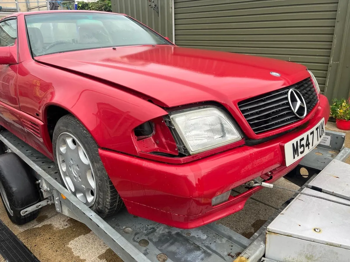 Mercedes 280 SL - Image 4