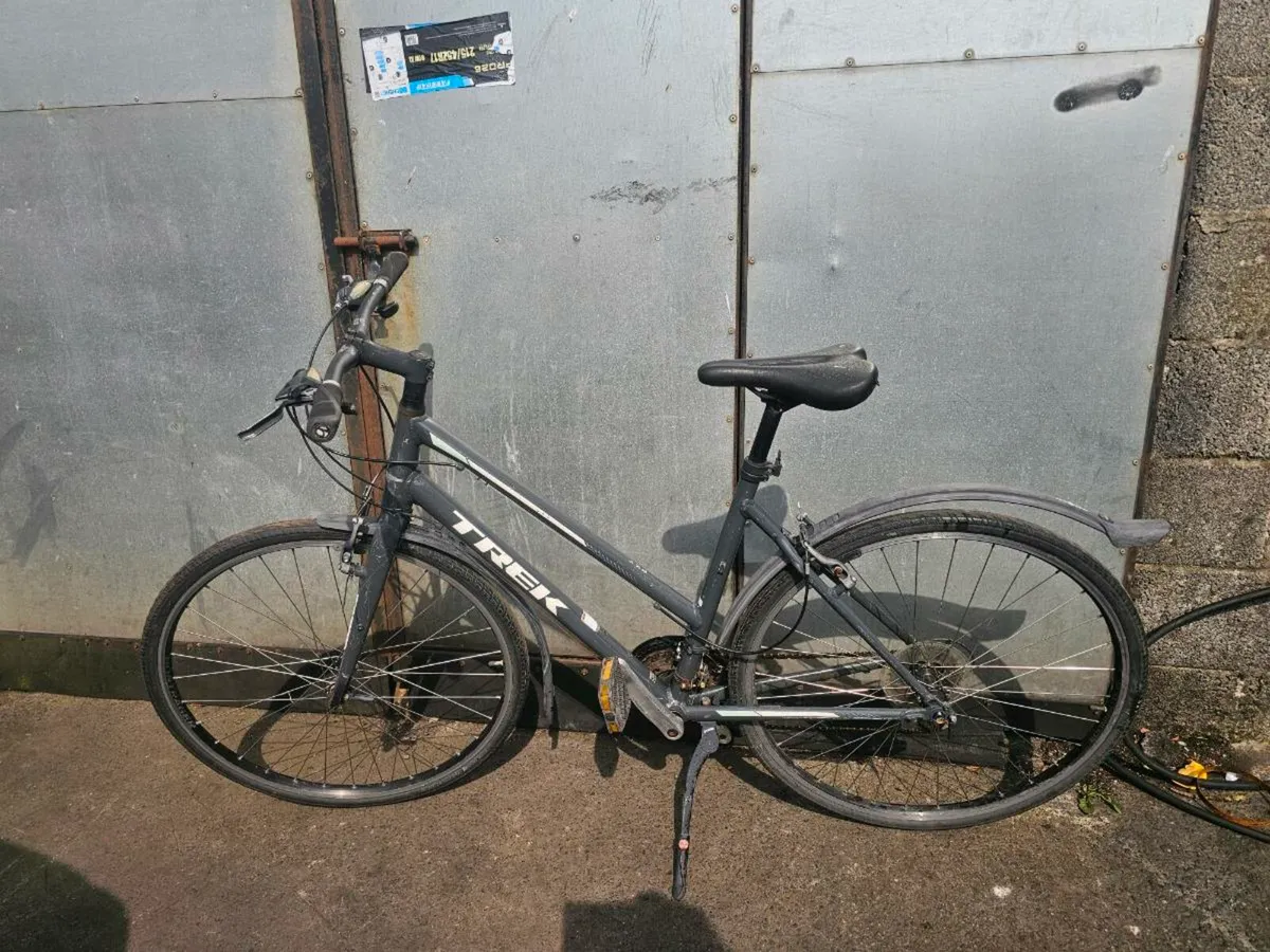 Trek fx2 womens bicycle - Image 1