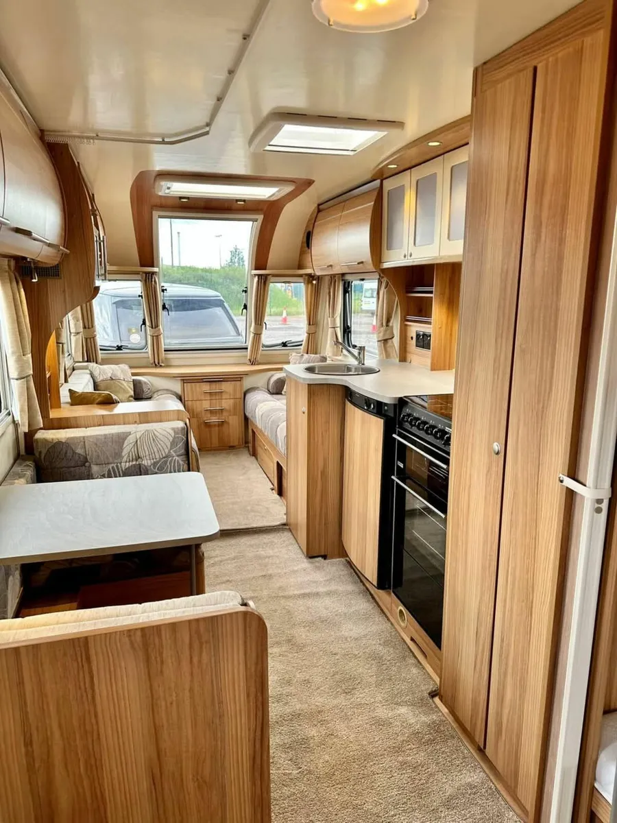 caravan - Image 2