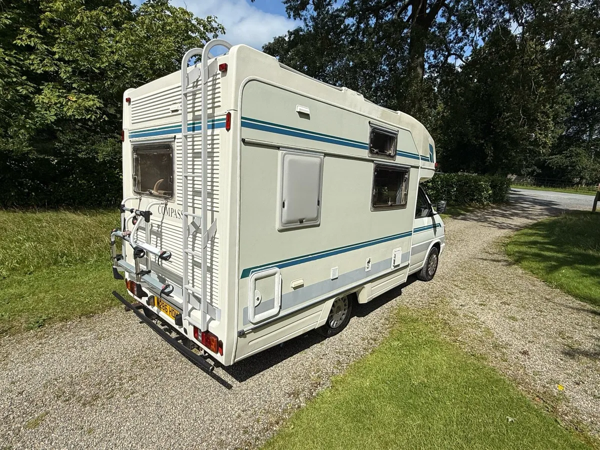 2.5 automatic Vw calypso motorhome - Image 4