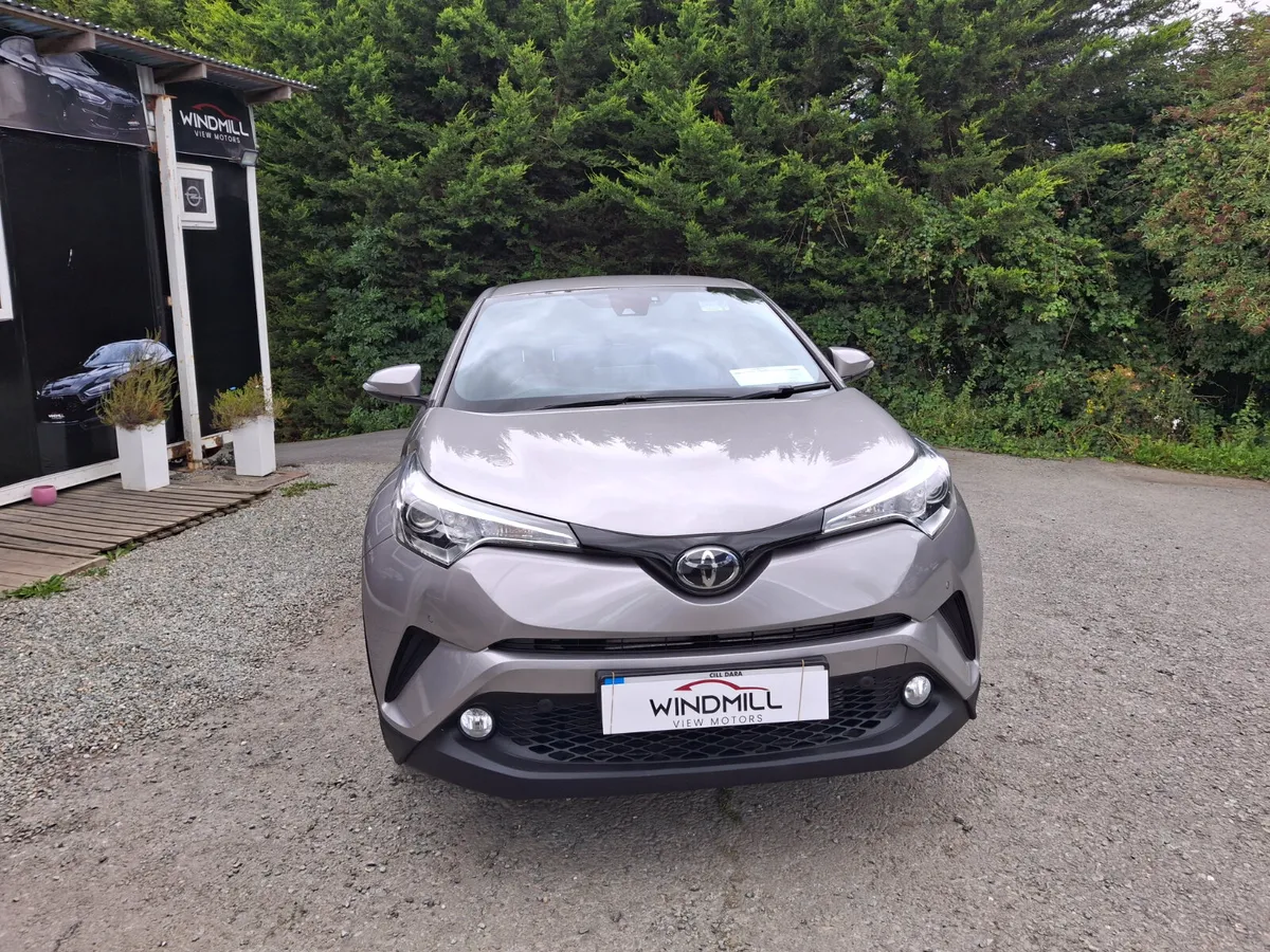 TOYOTA C-HR SOL HYBRID 4DR AUTO 2018(18) - Image 4