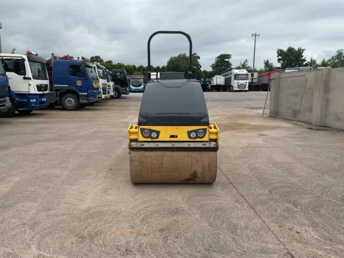 2016 Bomag BW120 AD-5 Double Drum Vibrating Roller - Image 2