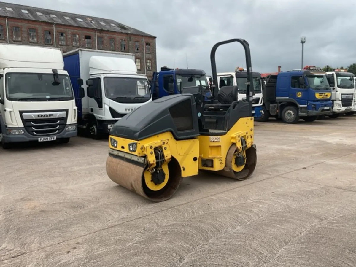 2016 Bomag BW120 AD-5 Double Drum Vibrating Roller - Image 3
