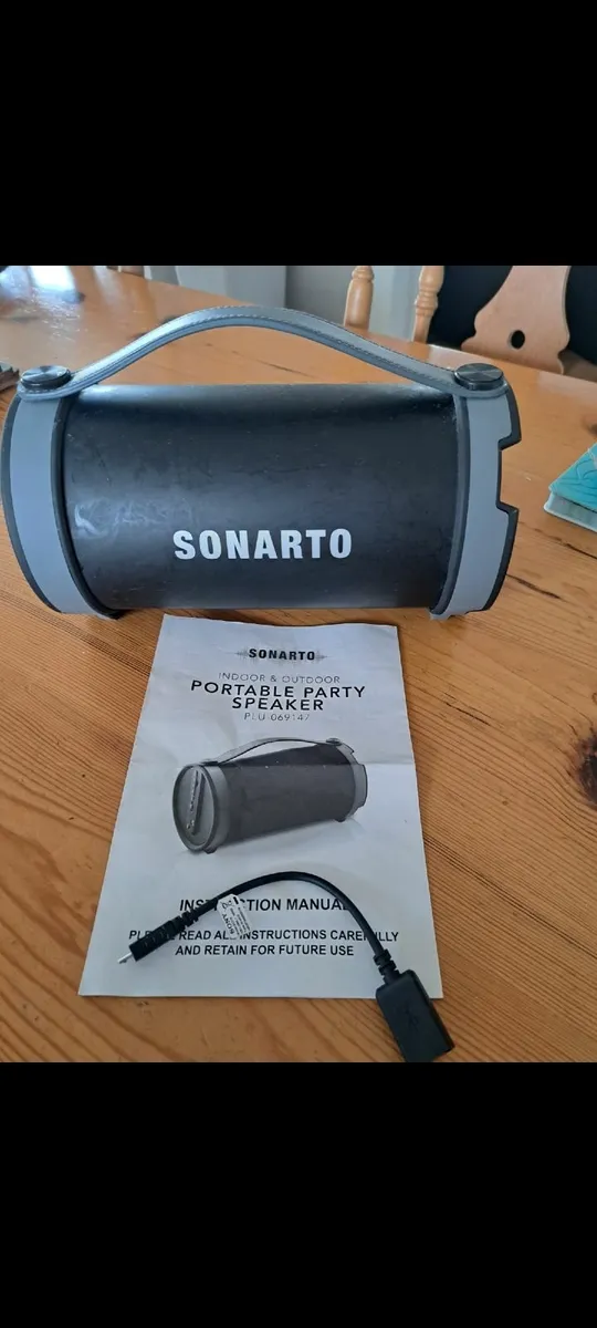 Party speaker - Image 1
