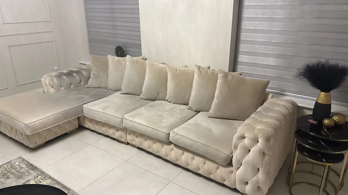 Sofa for sale - 304cm x 91cm - Image 1