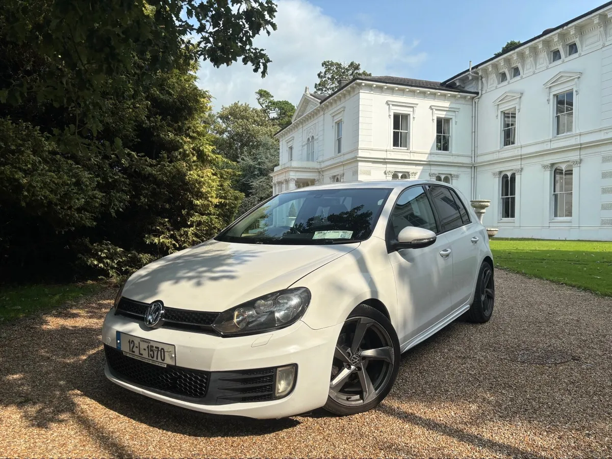 2012 Volkswagen Golf 1.6 TDI 105 high line model - Image 1