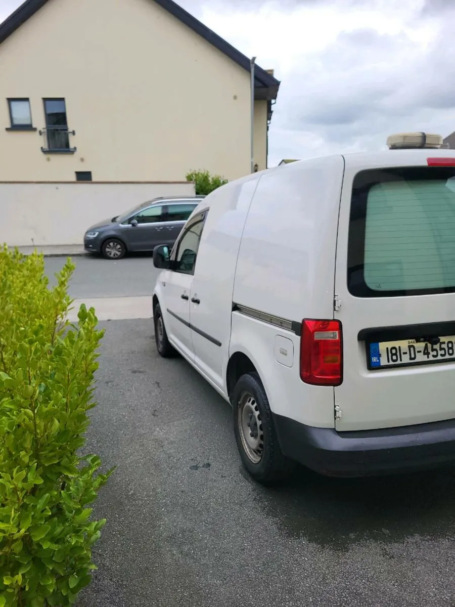 Volkswagen caddy 2.0l - Image 3