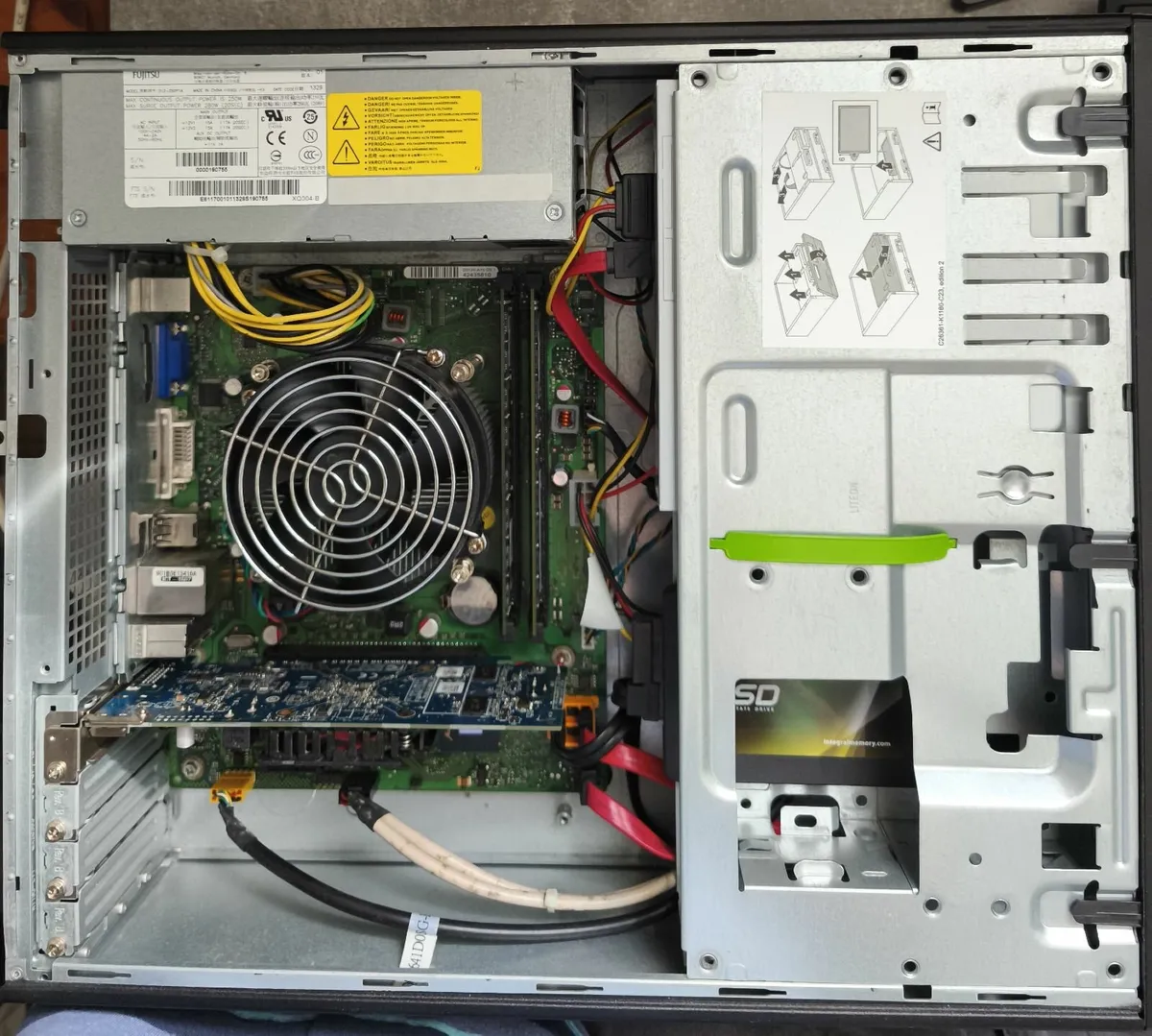 Esprimo i5 Windows 11 PC - Image 4