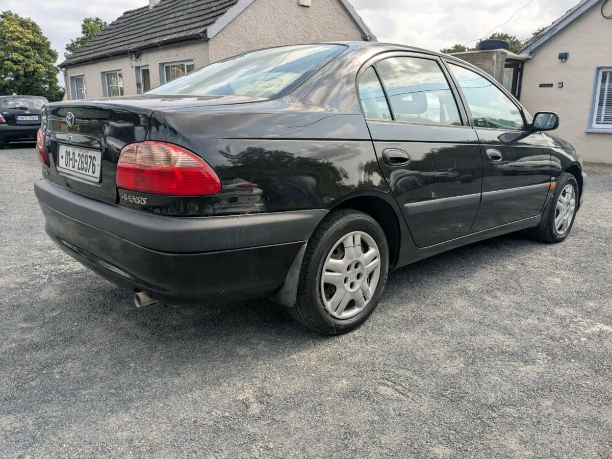 01 Toyota Avensis 1.6 VVT-I - Image 3