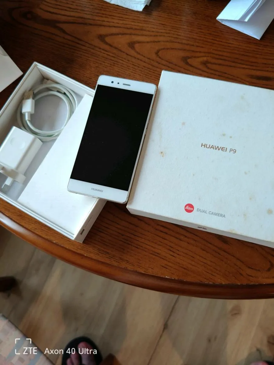 Huawei PO dual camera - Image 1
