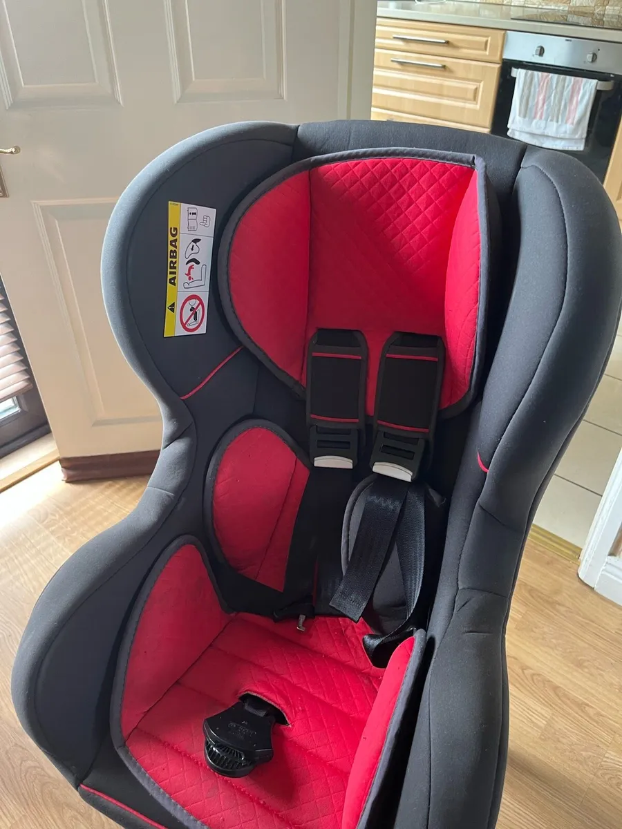 Baby seat - Image 1