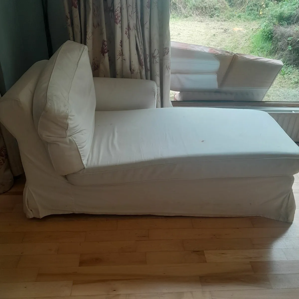 Furniture and work out equipment - Image 4