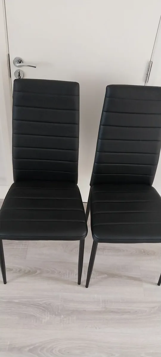 Kitchen chairs - Image 2