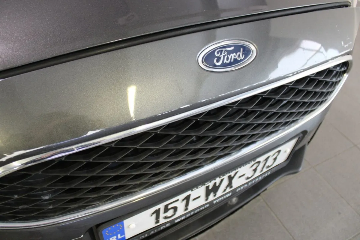 Ford Focus 1.6 95ps S/S Zetec - Image 4