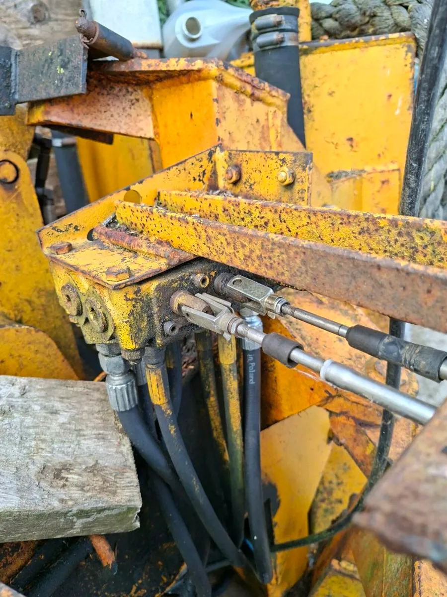 Hedge cutter part - Image 1