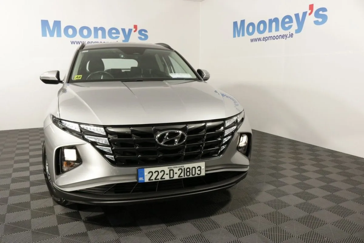 Hyundai Tucson Hybrid Executive 1.6l Petrol Hatch - Image 2