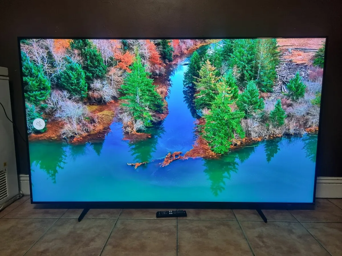PLS READ!!! 75'' Samsung QLED HDR Smart TV - Image 3