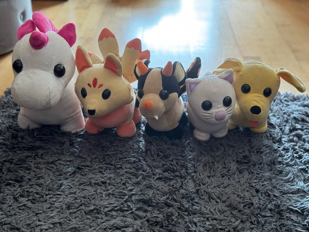 Roblox Plushies