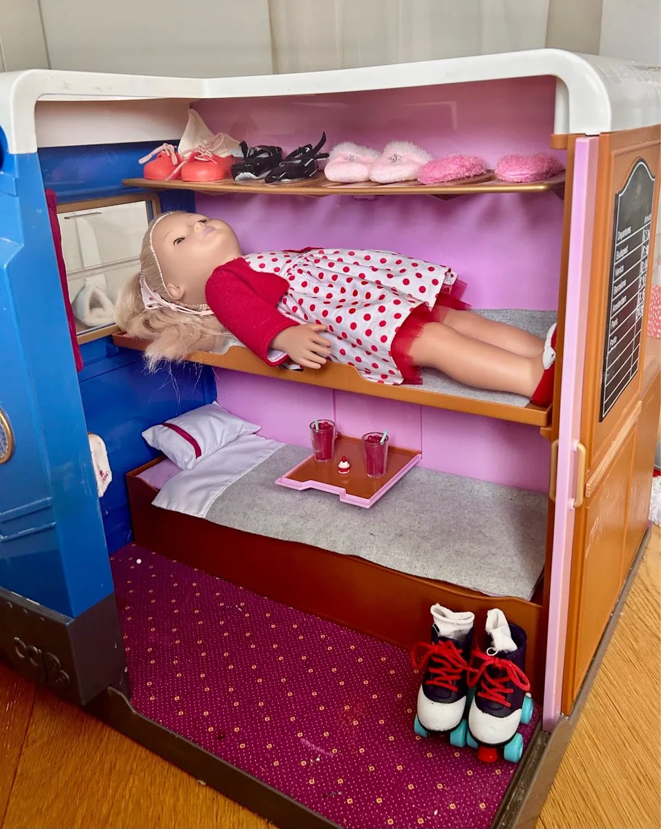 Our Generation Train Cabin inc doll & accessories - Image 1