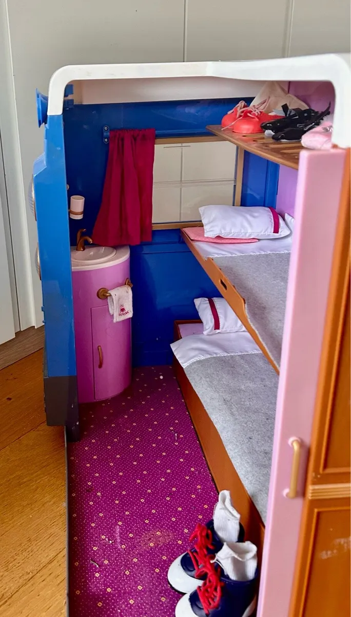 Our Generation Train Cabin inc doll & accessories - Image 3