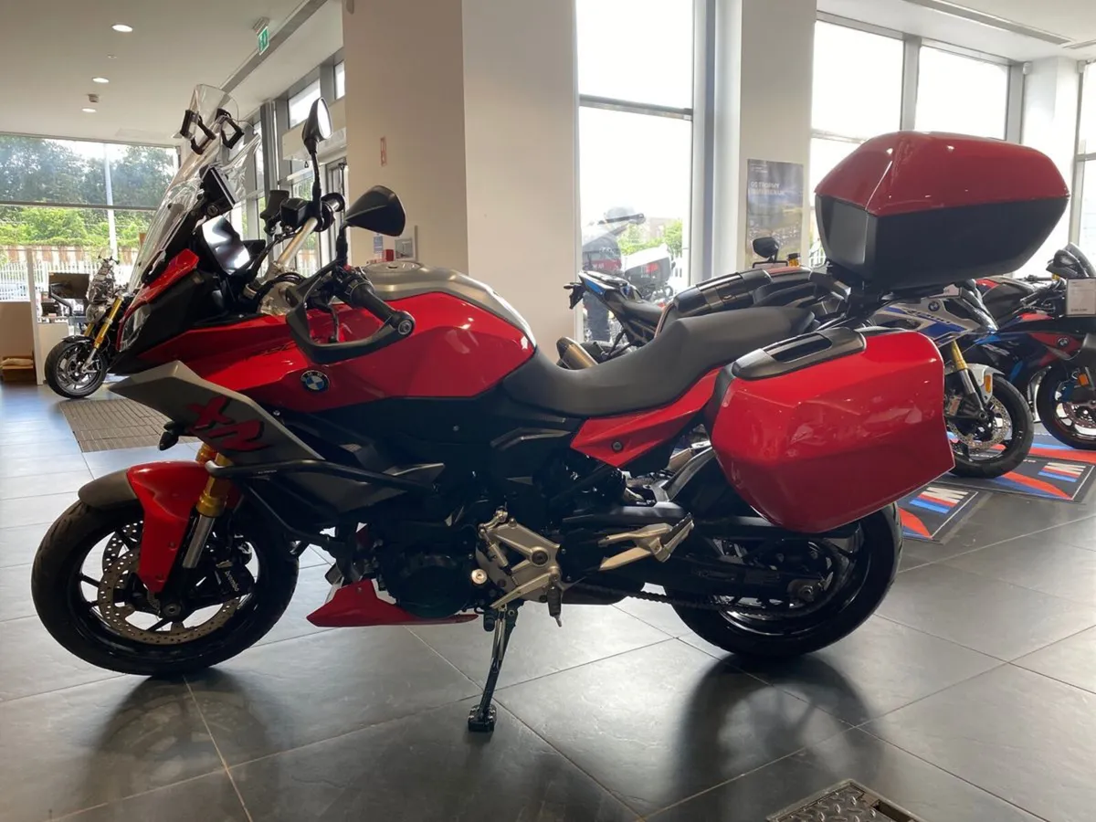 2020 BMW F900XR TE - Factory Lowered with Luggage! - Image 2