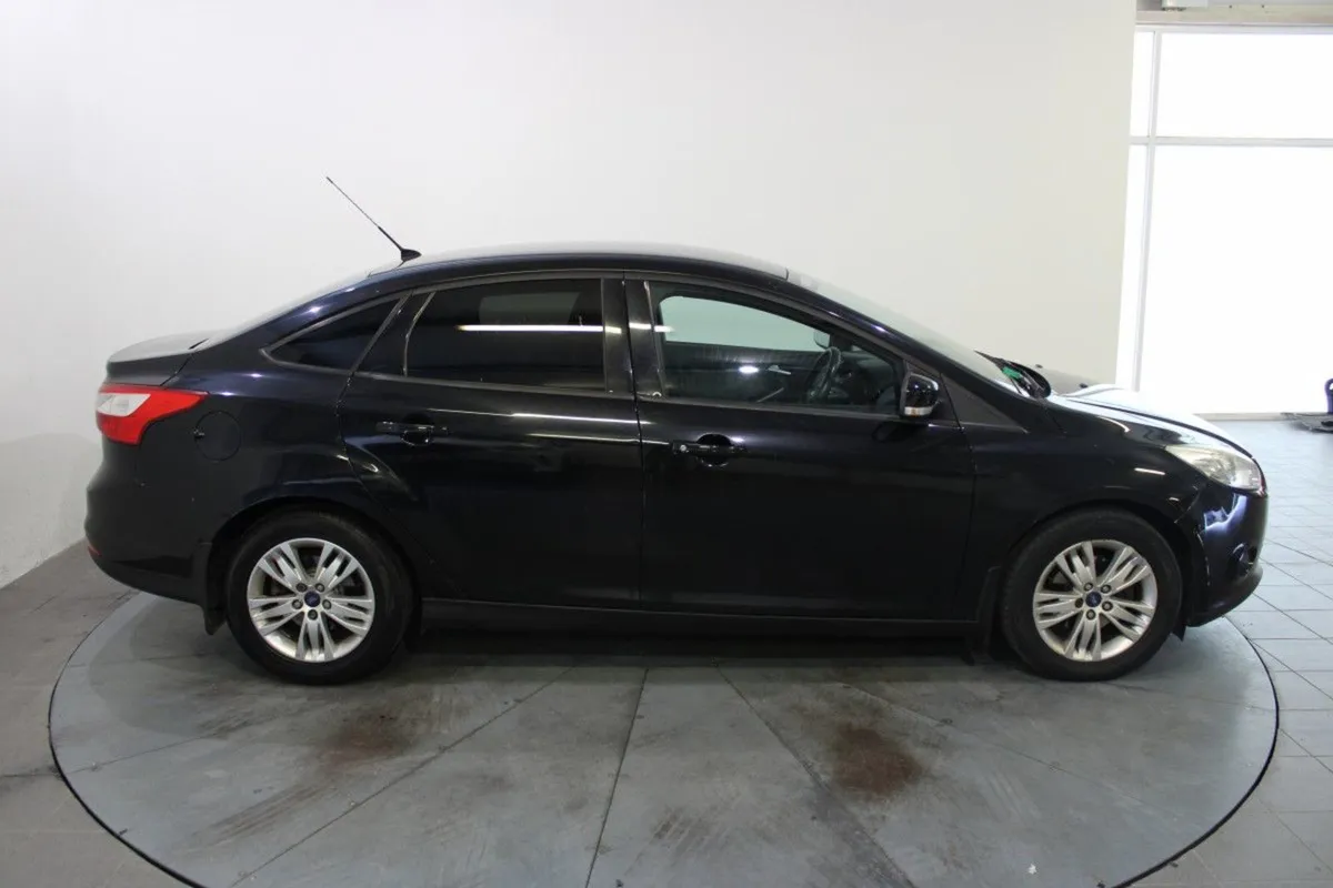Ford Focus 1.6 Tdci 109 PS Style - Image 4