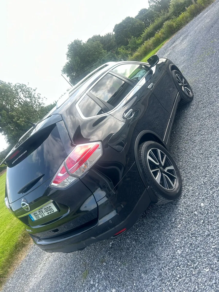 Nissan X-Trail - Image 1