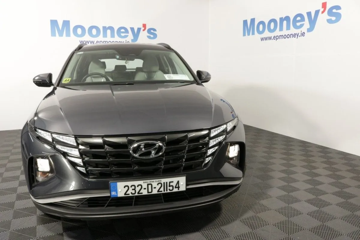 Hyundai Tucson Plug IN Hybrid Executive 1.6l Petr - Image 2