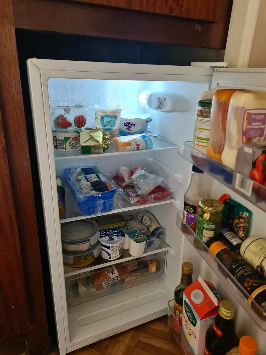 Under counter fridge - Image 2