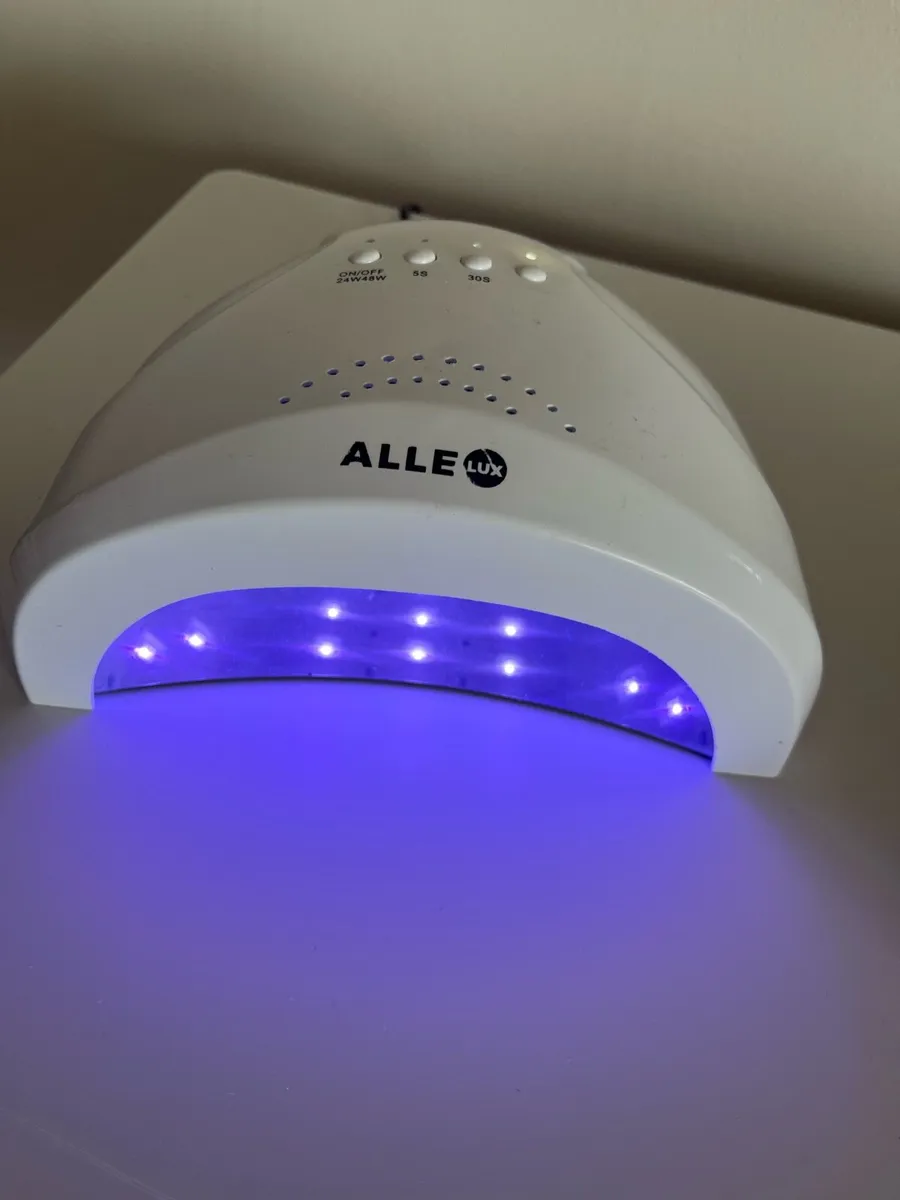 Table & UV Salon Lamp for Home Kit or Start up Kit - Image 4