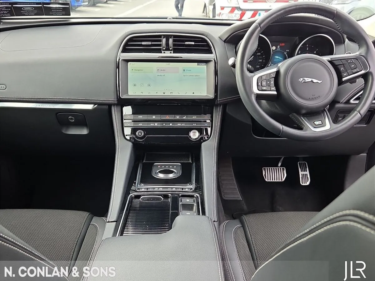 Jaguar F- PACE  sale Agreed - Image 4