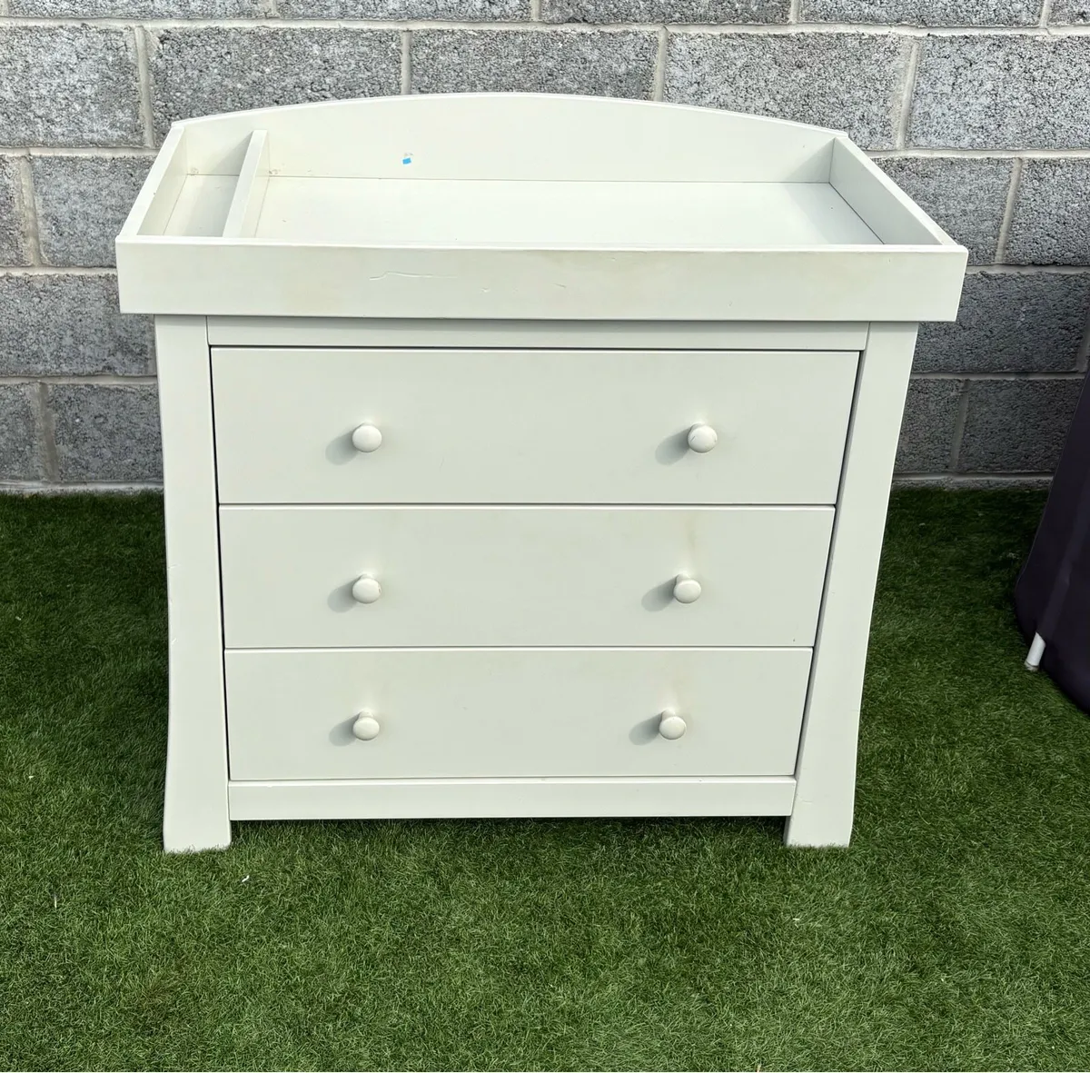 Bed and Chest of Drawers - Image 1