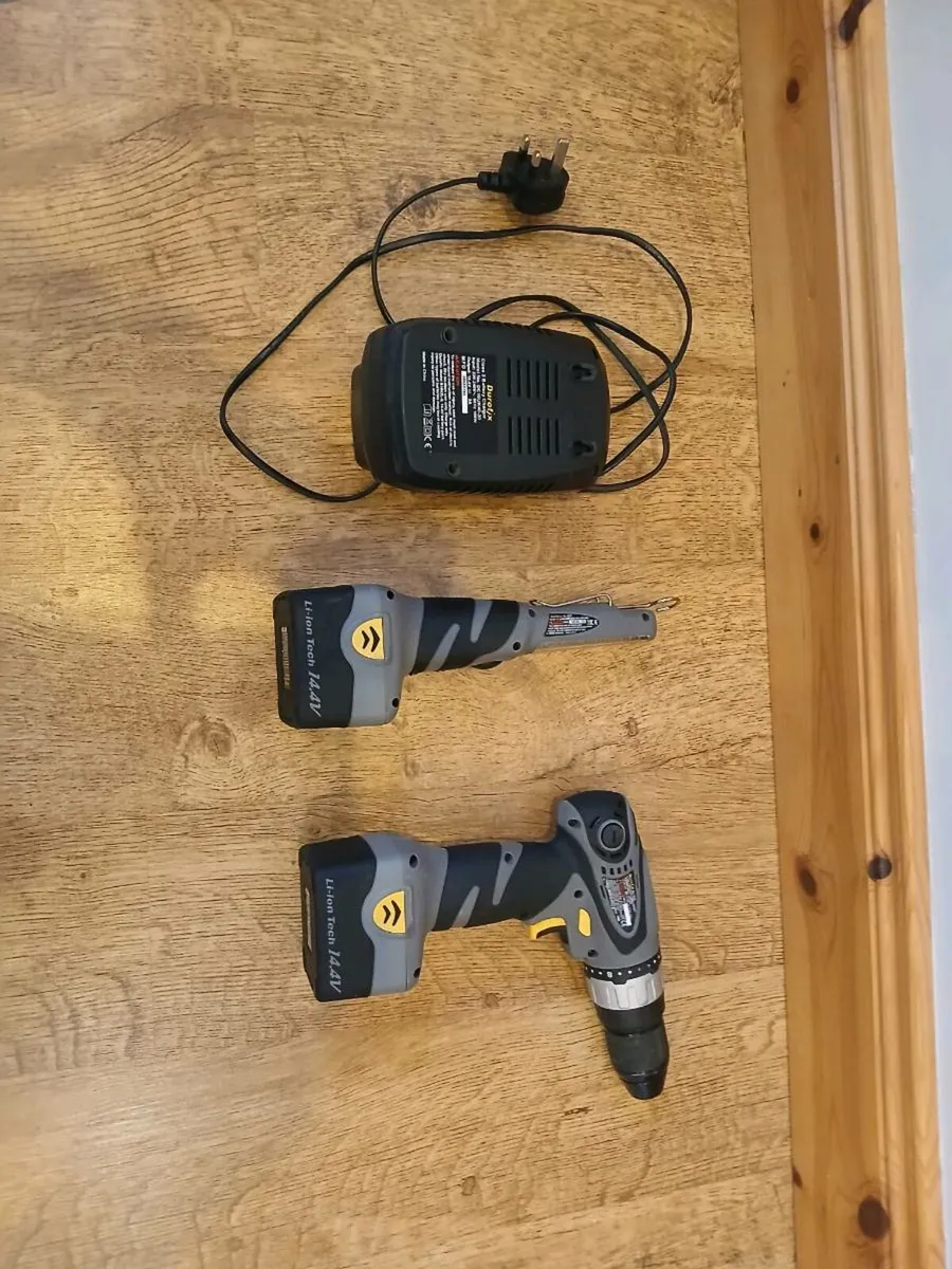 14.4 v drill and light - Image 3