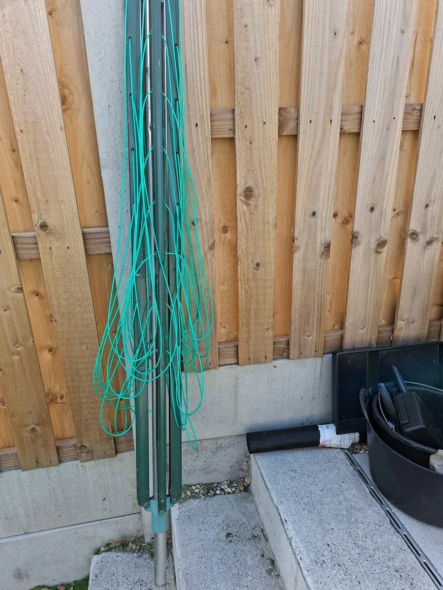 Brabantia Rotary Clothes Drying Line - Image 3