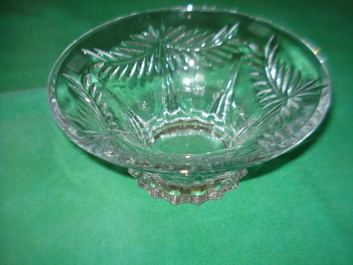 GALWAY CRYSTAL 9 INCH FLARED BOWL. - Image 1