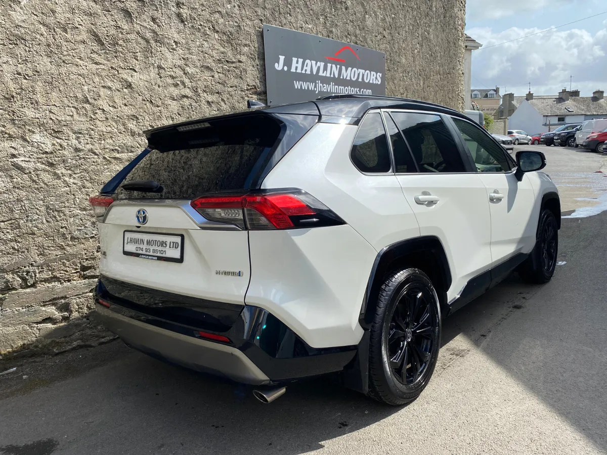 Feb 2022Toyota RAV4 Sport Hybrid Auto - Image 3