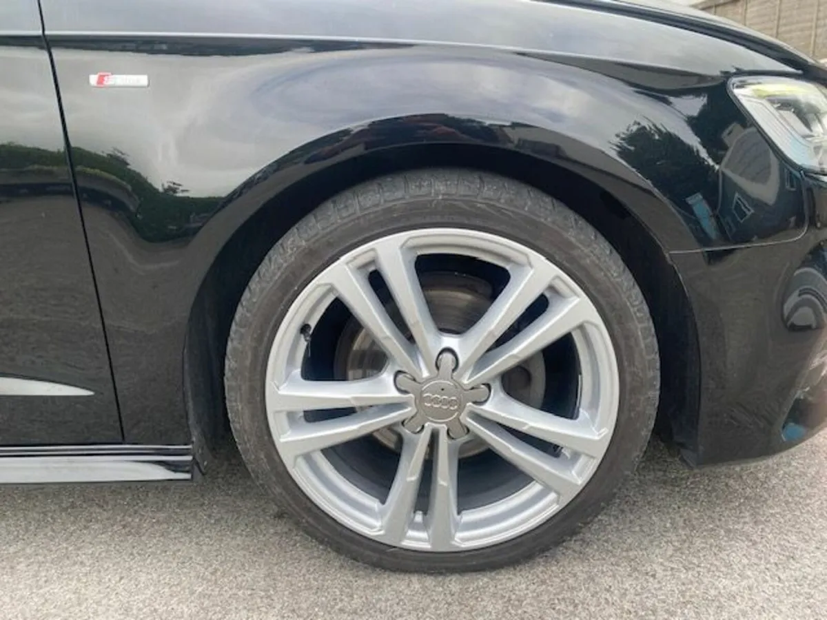 Audi A3 S Line 2018 - Image 2