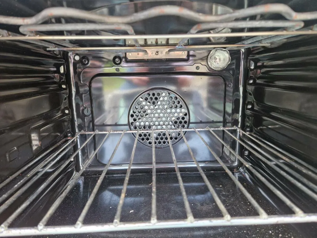 Cooker - Image 1