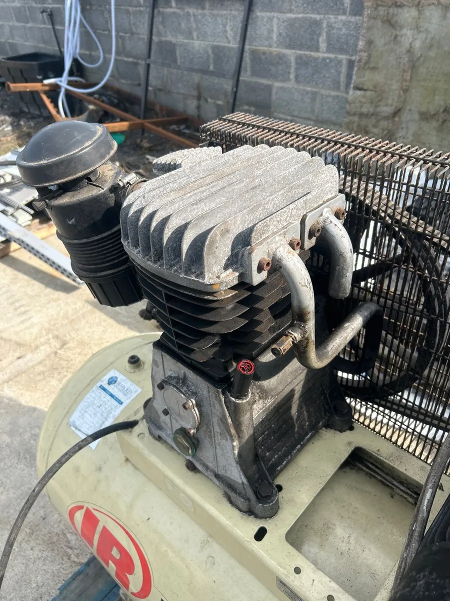 Air compressor - Image 3