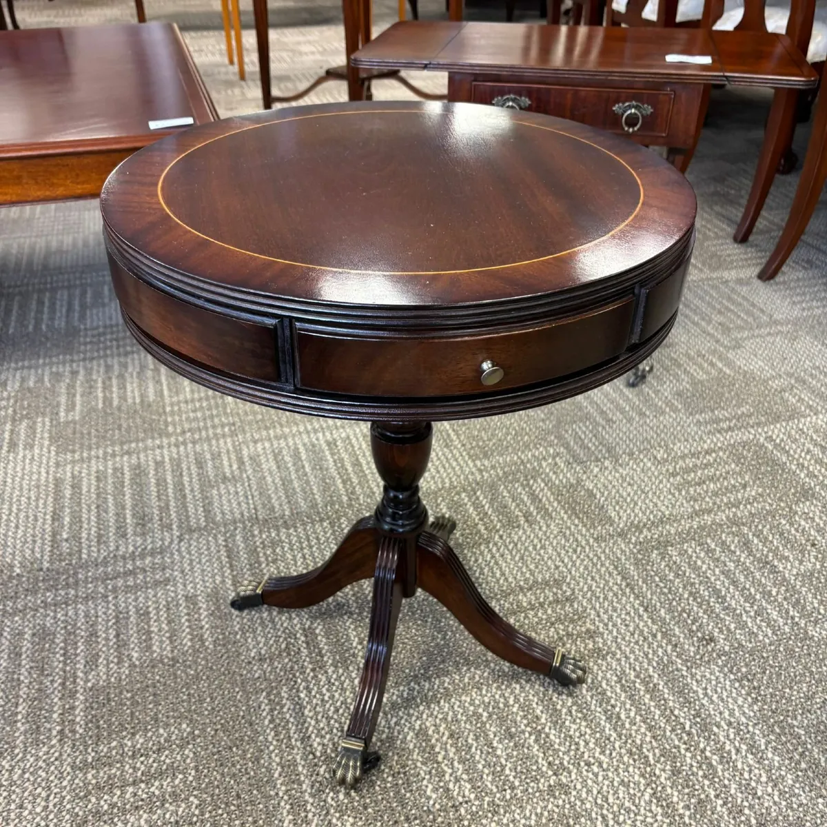 Beautiful mahogany top drum table. Enclosed of two - Image 1