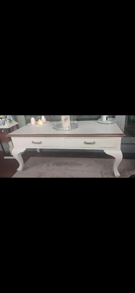 Wooden coffee table - Image 2