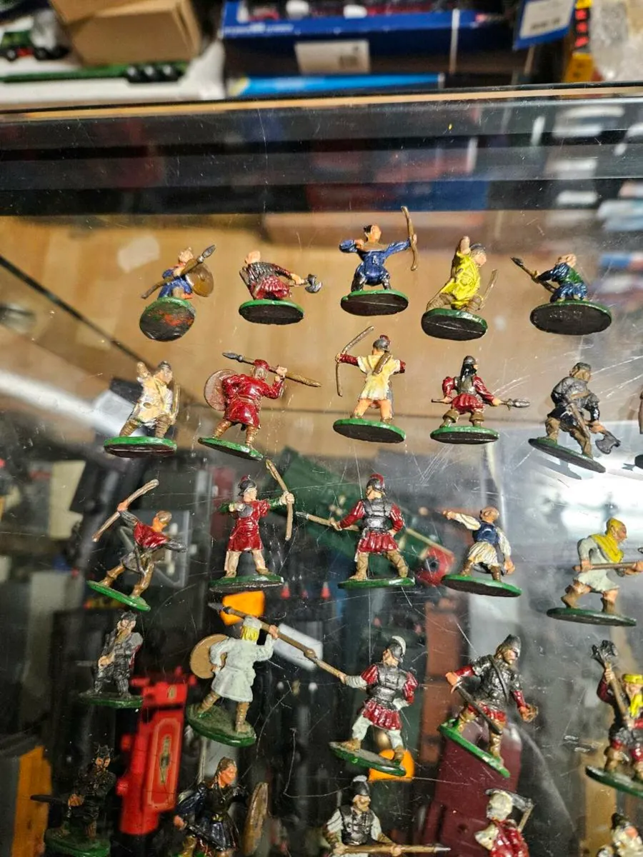 War Hammer Figures Merlin Archers 70 pieces - Image 2