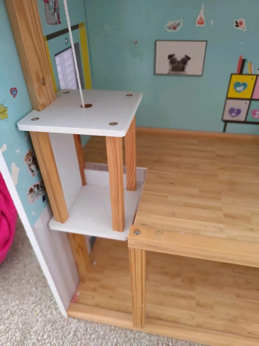 Doll house - Image 2